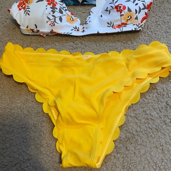 Swimsuit - Picture 3 of 3